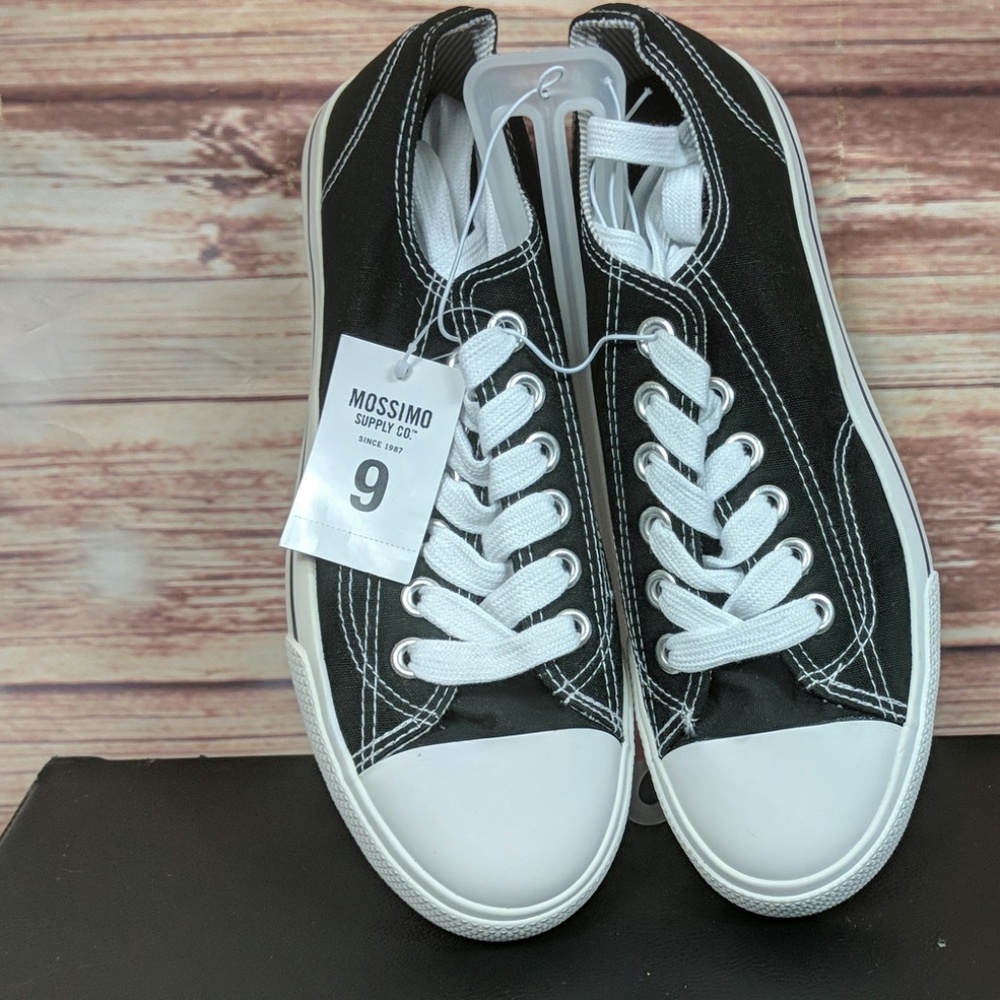 Mossimo supply company sneakers